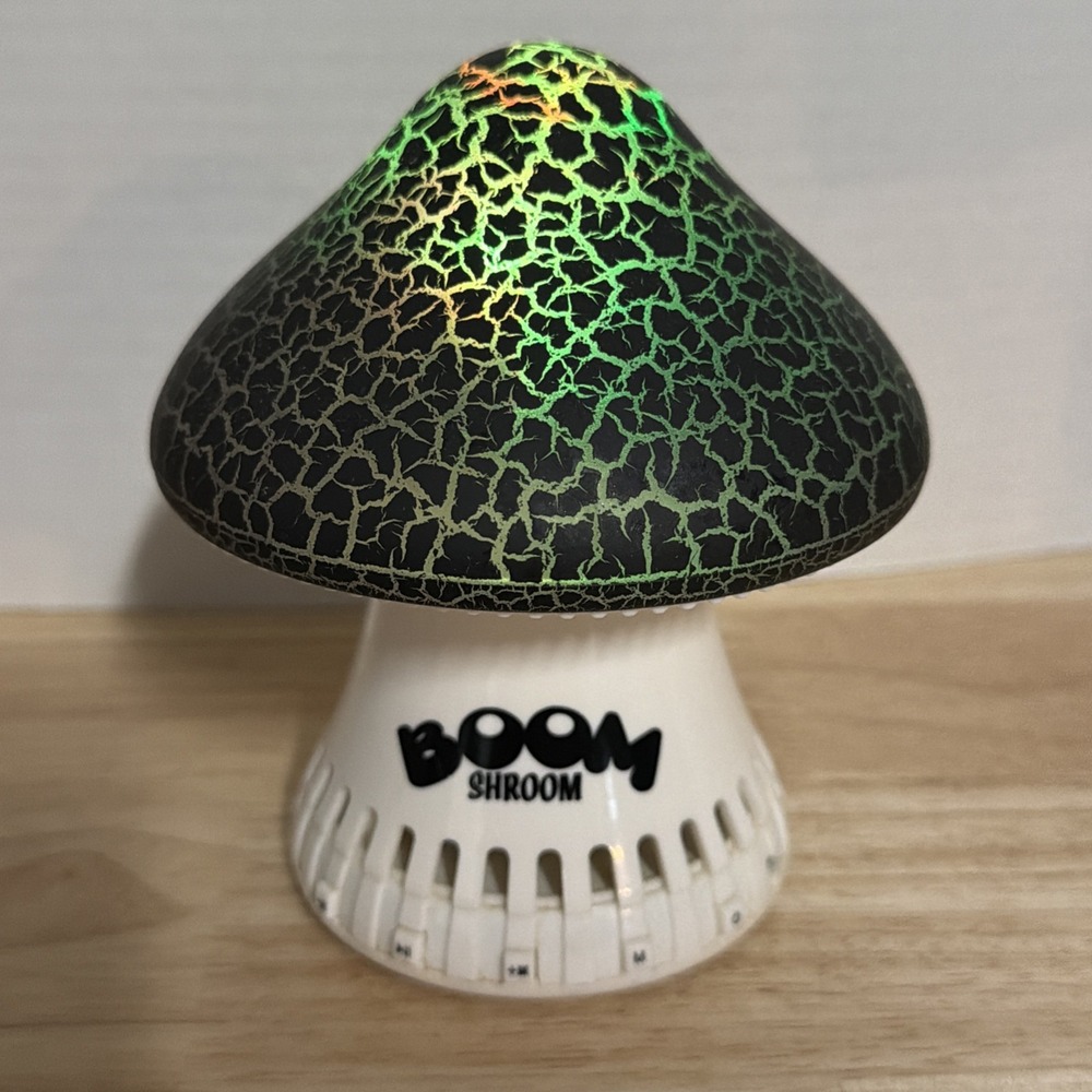 SoundCandy Boom Shroom Psychedelic Bluetooth Speaker • Mushroom LED Light Show